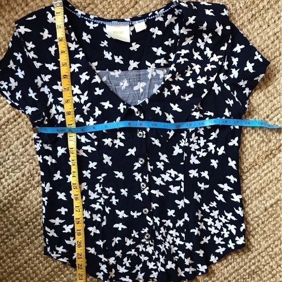 ANTHROPOLOGIE Maeve top blouse navy with bird print. - Picture 9 of 9